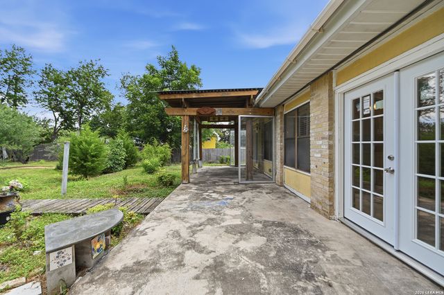 10914 Link, San Antonio, TX 78213