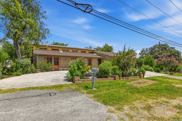 10914 Link, San Antonio, TX 78213