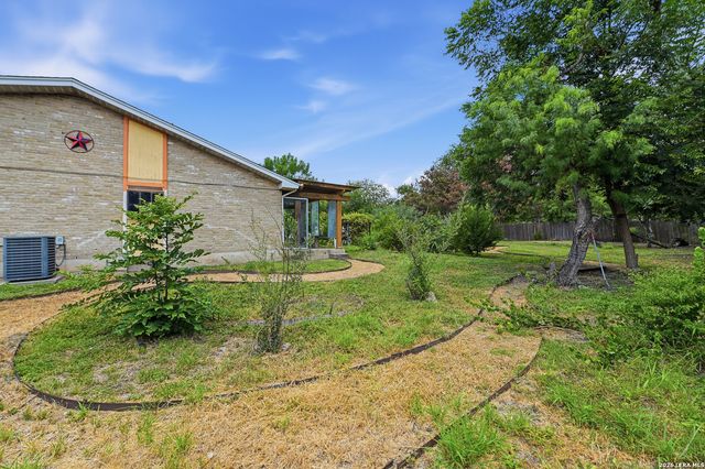 10914 Link, San Antonio, TX 78213