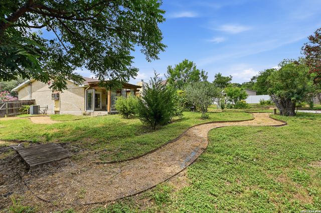 10914 Link, San Antonio, TX 78213