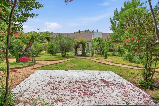 10914 Link, San Antonio, TX 78213