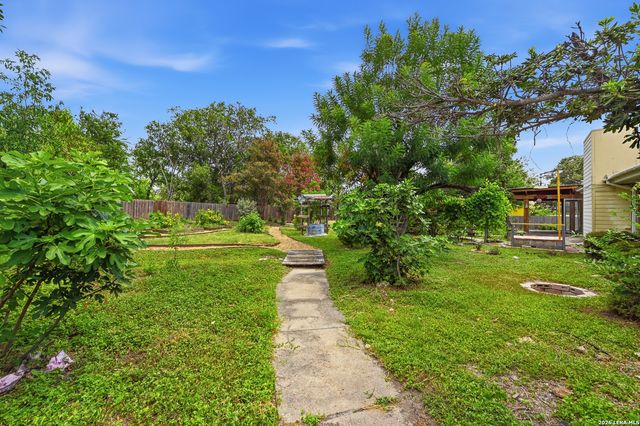 10914 Link, San Antonio, TX 78213