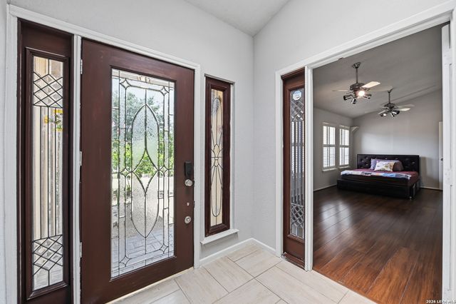 10914 Link, San Antonio, TX 78213