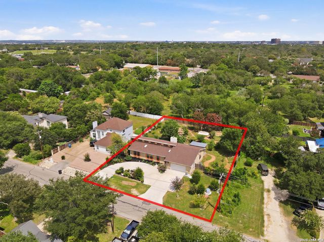 10914 Link, San Antonio, TX 78213