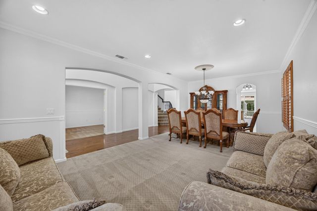 3019 Palmate Way, Sacramento, CA 95834