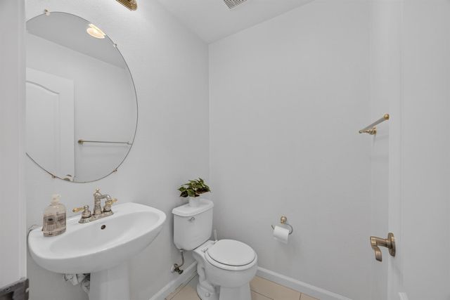3019 Palmate Way, Sacramento, CA 95834