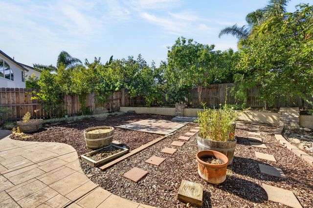 3019 Palmate Way, Sacramento, CA 95834