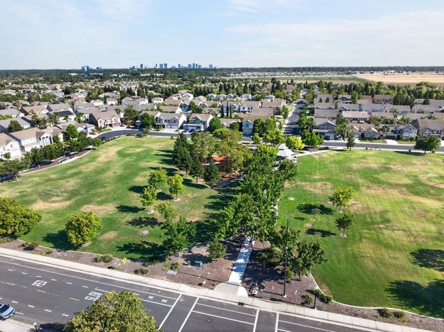 3019 Palmate Way, Sacramento, CA 95834