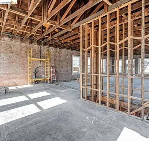 1649 12th Avenue, Oakland, CA 94606