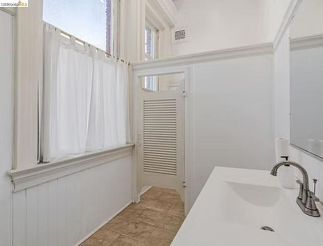 1649 12th Avenue, Oakland, CA 94606
