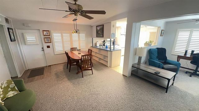 4851 W GANDY BOULEVARD B12L28, Tampa, FL 33611