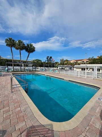 4851 W GANDY BOULEVARD B12L28, Tampa, FL 33611
