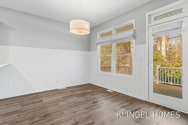 16480 Springvale Court 55, Ferrysburg City, MI 49456