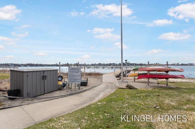 16480 Springvale Court 55, Ferrysburg City, MI 49456