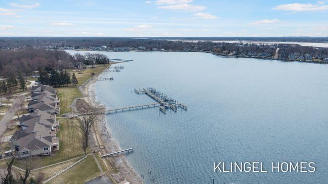 16480 Springvale Court 55, Ferrysburg City, MI 49456