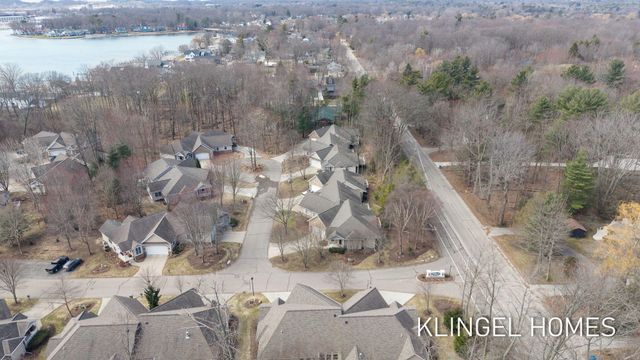 16480 Springvale Court 55, Ferrysburg City, MI 49456