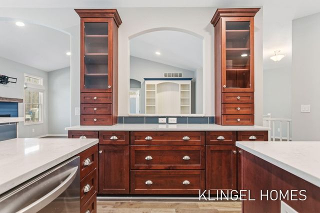 16480 Springvale Court 55, Ferrysburg City, MI 49456