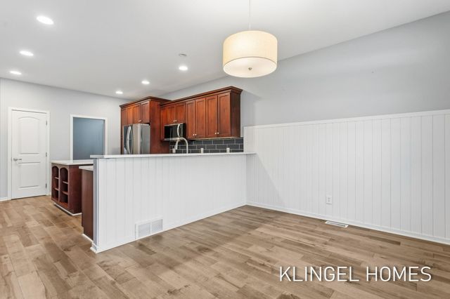 16480 Springvale Court 55, Ferrysburg City, MI 49456