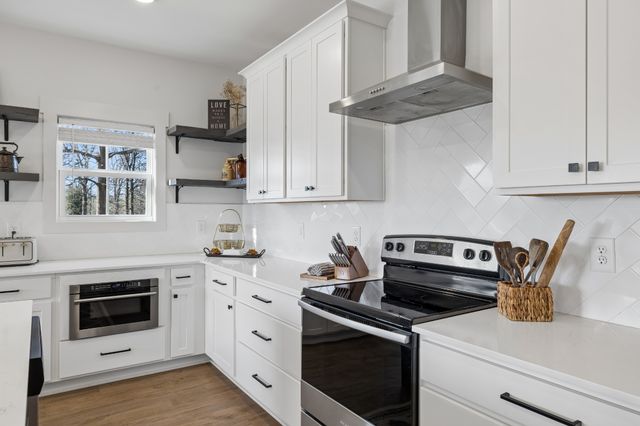 102 Oak Hill Dr, Portland, TN 37148