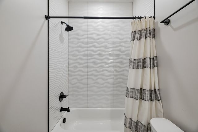 102 Oak Hill Dr, Portland, TN 37148