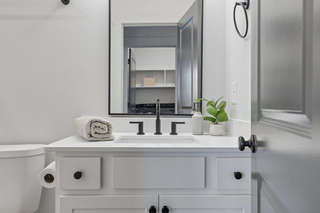 102 Oak Hill Dr, Portland, TN 37148