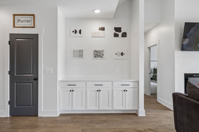 102 Oak Hill Dr, Portland, TN 37148