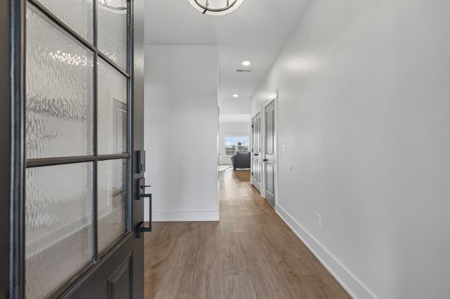 102 Oak Hill Dr, Portland, TN 37148