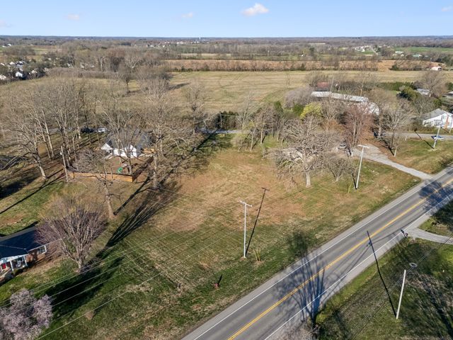102 Oak Hill Dr, Portland, TN 37148