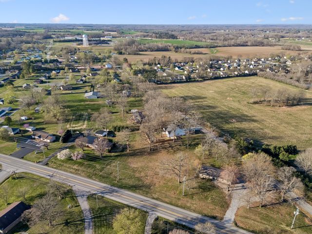 102 Oak Hill Dr, Portland, TN 37148