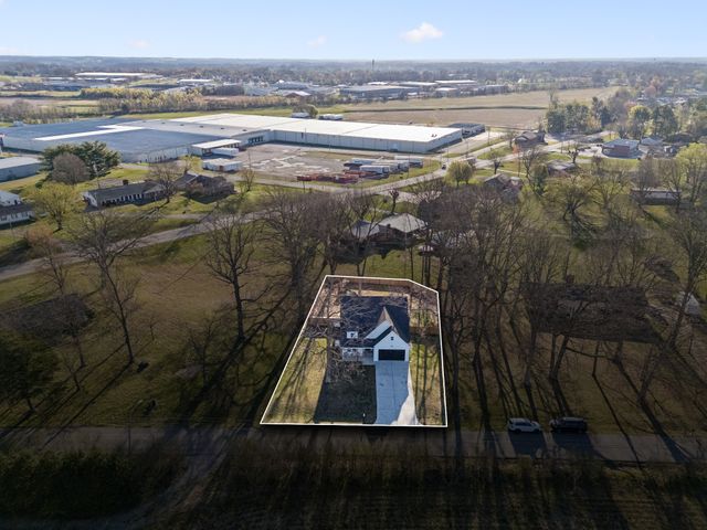 102 Oak Hill Dr, Portland, TN 37148