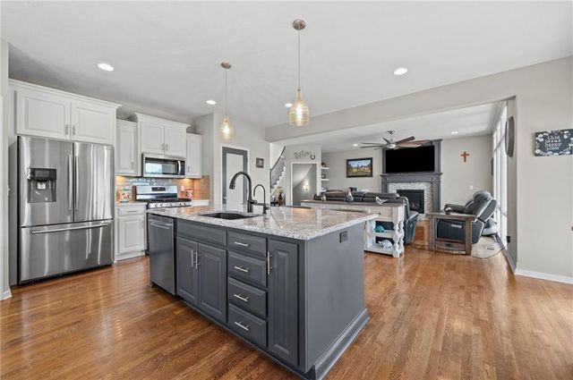 12740 N Imperial Drive, Platte City, MO 64079