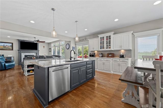 12740 N Imperial Drive, Platte City, MO 64079