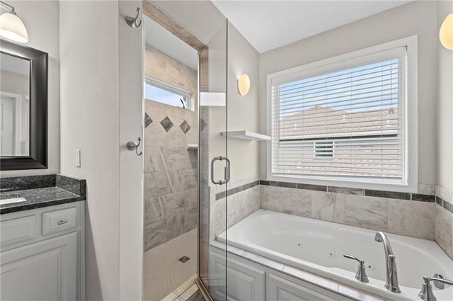 12740 N Imperial Drive, Platte City, MO 64079
