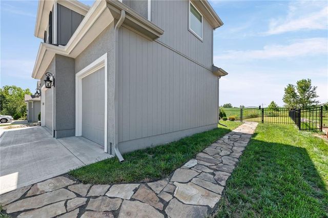12740 N Imperial Drive, Platte City, MO 64079