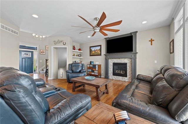 12740 N Imperial Drive, Platte City, MO 64079