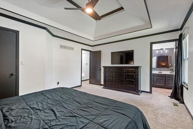114 NW 114th Terrace, Kansas City, MO 64155