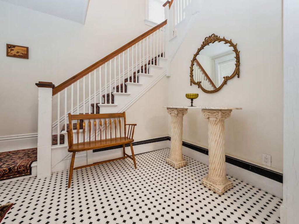 209 W Main Street, Barrington, IL 60010 — photo 4