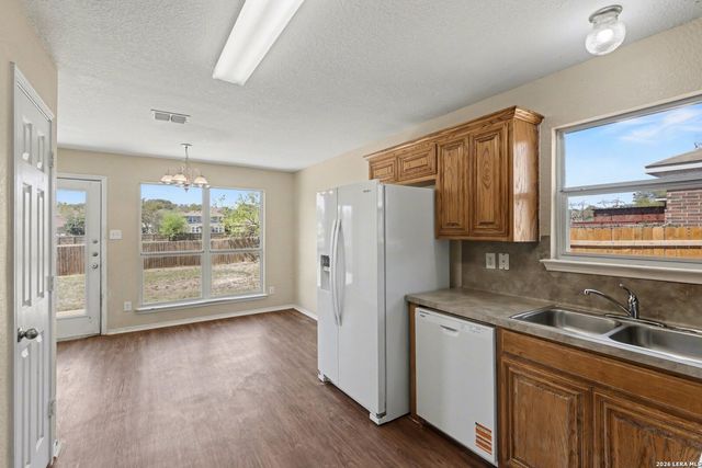 6419 Ithaca, San Antonio, TX 78239