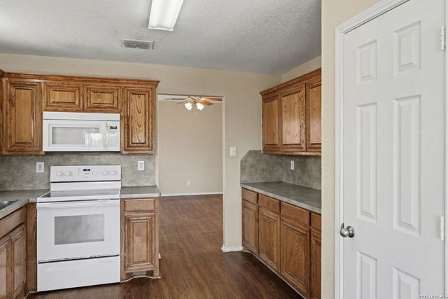 6419 Ithaca, San Antonio, TX 78239