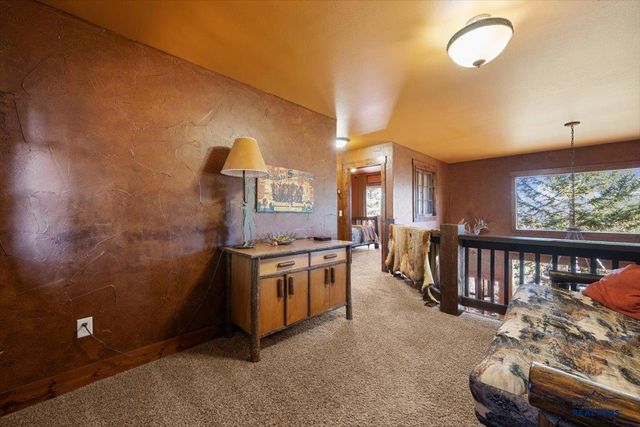 21158 GILDED MOUNTAIN RD, Lead, SD 57754