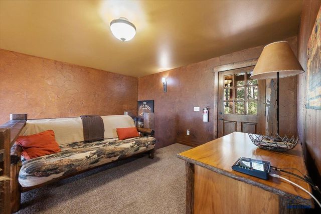 21158 GILDED MOUNTAIN RD, Lead, SD 57754