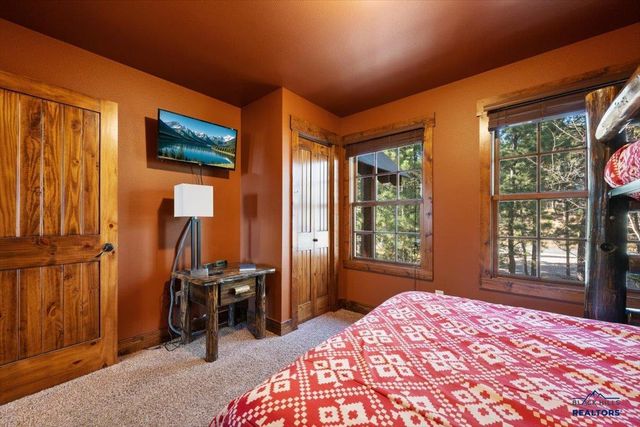 21158 GILDED MOUNTAIN RD, Lead, SD 57754