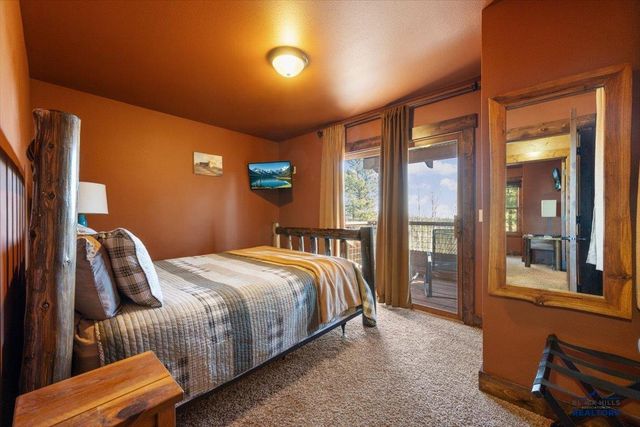 21158 GILDED MOUNTAIN RD, Lead, SD 57754