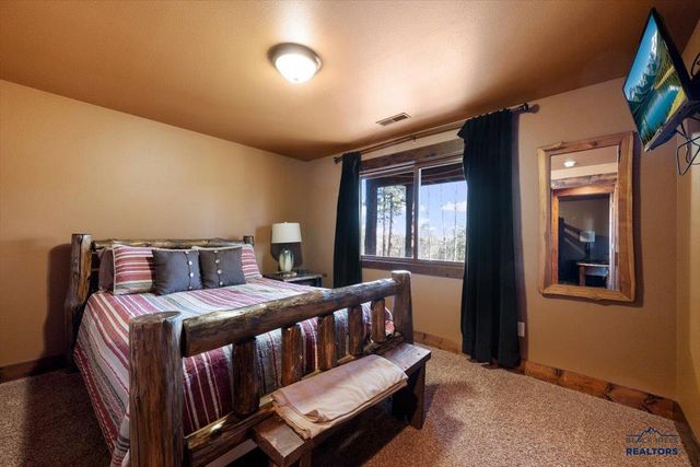 21158 GILDED MOUNTAIN RD, Lead, SD 57754