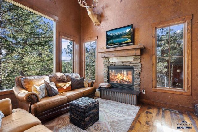 21158 GILDED MOUNTAIN RD, Lead, SD 57754