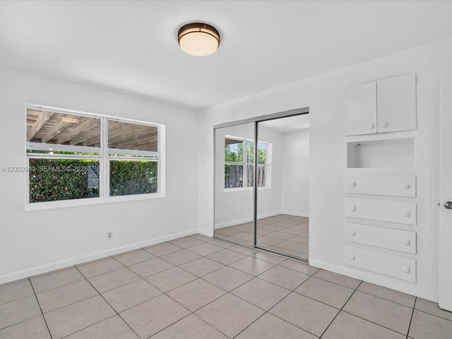 2513 NE 33rd Ave 1-2, Fort Lauderdale, FL 33305