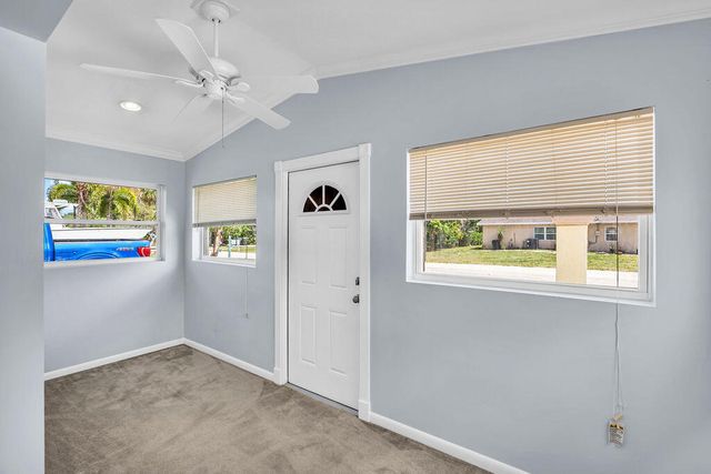 614 SE Flamingo Avenue, Stuart, FL 34996