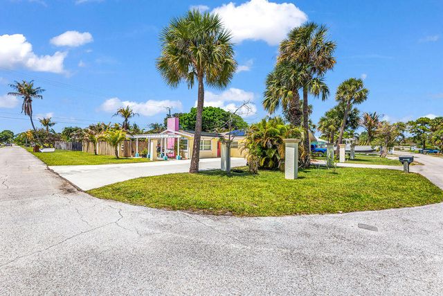 614 SE Flamingo Avenue, Stuart, FL 34996