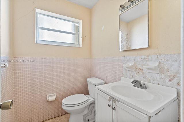 723 NW 15th Terrace, Fort Lauderdale, FL 33311