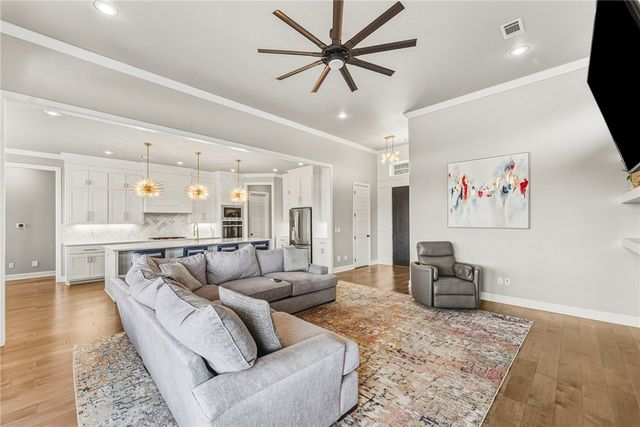 4711 S Inglewood Road, Rogers, AR 72758